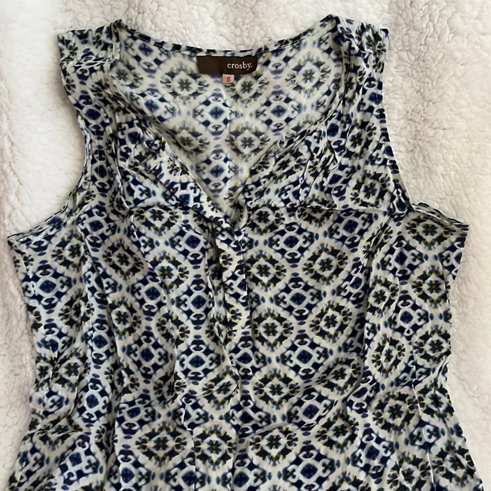 CROSBY tank top.